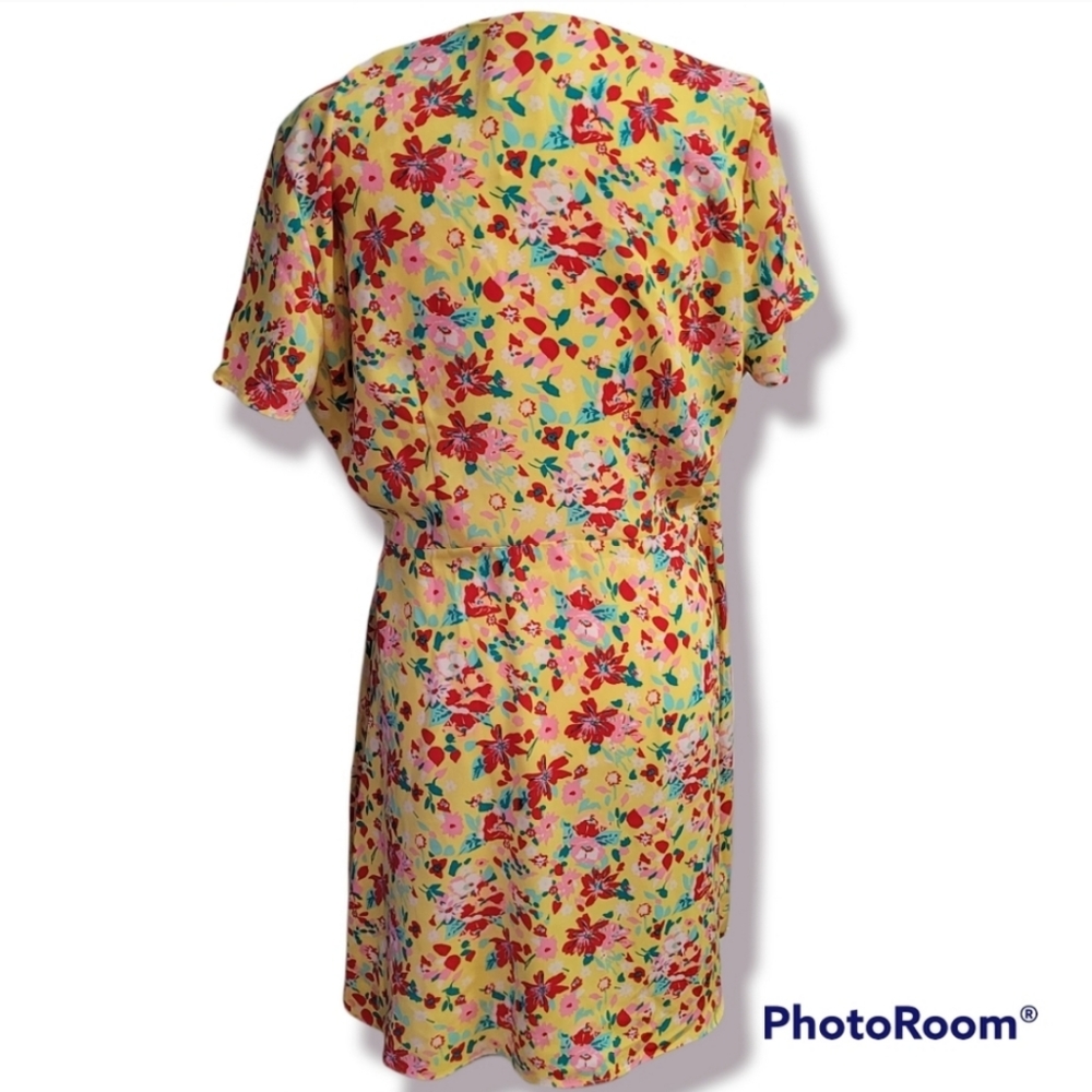 🆕️ J. Crew Floral Print Wrap Dress - Picture 6 of 8